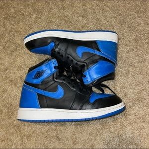 Jordan Royal 1’s size 4 in kids